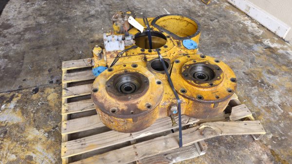 Caterpillar 132-4454 HOUSING GP - Image 3