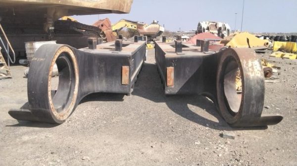 Caterpillar 512-9195 FRAME AS-TRACK ROLLER - Imagen 4