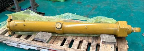 Caterpillar 198-6482 CYLINDER GP-BULLDOZER LIFT -RH 1986482 - Image 3