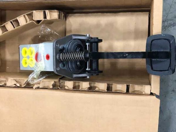 Komatsu PC3603 BRAKE VALVE PC3603
