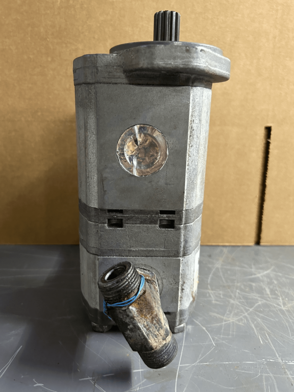 Caterpillar 3073079 GEAR PUMP 307-3079 - Image 6
